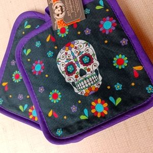 Day of the Dead Sugar Skull Halloween Oven Mit Holders Set of 2 New Black Purple
